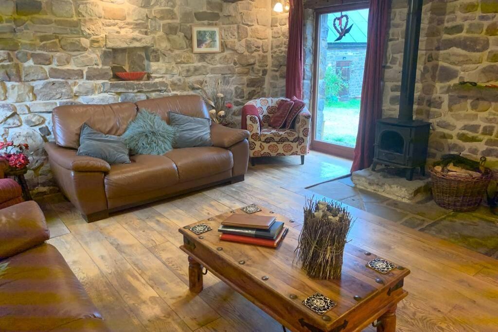 Stunning Secluded Peak District Luxurious Barn Villa Leek Bagian luar foto